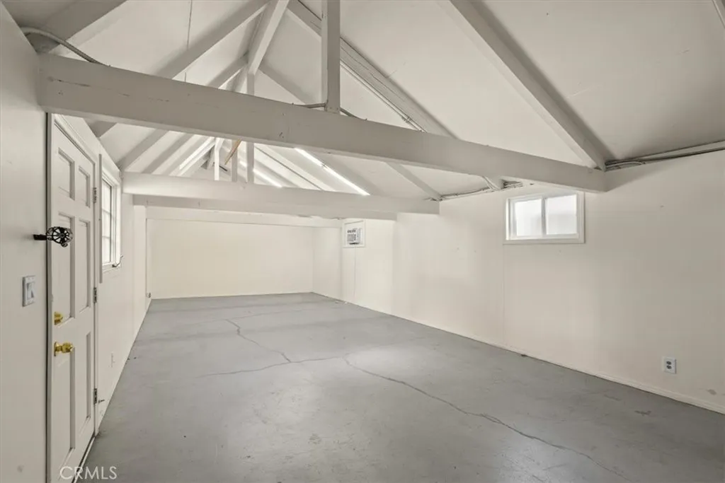 11155 Hortense Street, Toluca Lake, California 91602 home-pic-35